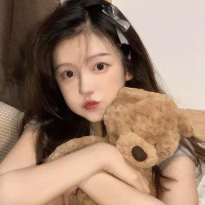 茱莉娅的眼睛海报